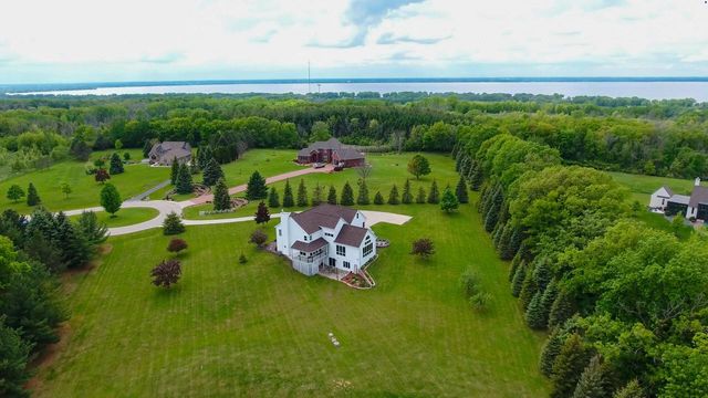 W4087 Parkview COURT, Fond Du Lac, WI 54937