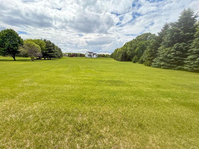 W4087 Parkview COURT, Fond Du Lac, WI 54937