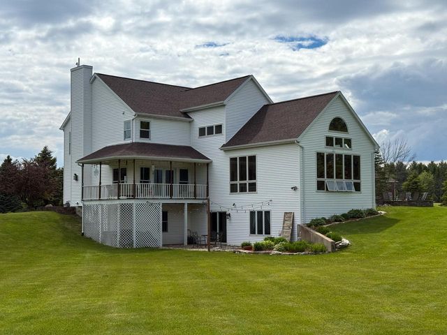 W4087 Parkview COURT, Fond Du Lac, WI 54937