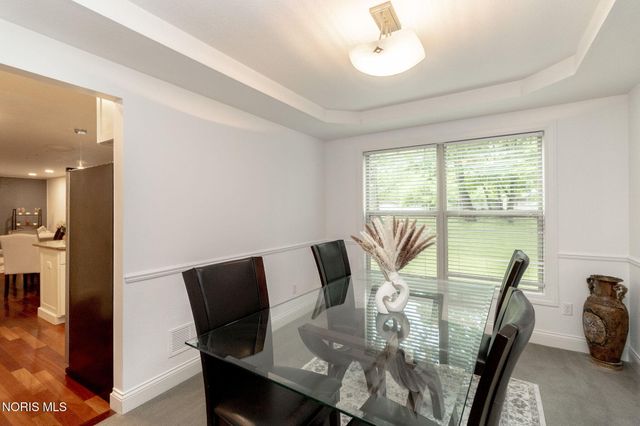 9151 Rolling Hill Road, Holland, OH 43528