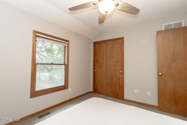 9151 Rolling Hill Road, Holland, OH 43528