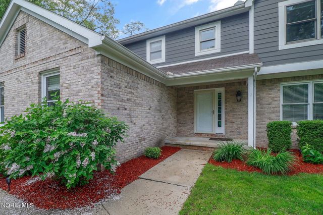 9151 Rolling Hill Road, Holland, OH 43528