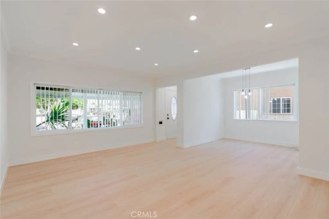 11246 Saticoy Street, Sun Valley, CA 91352