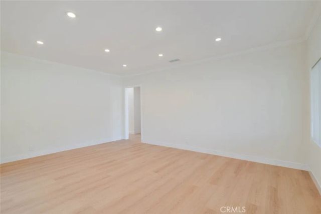 11246 Saticoy Street, Sun Valley, CA 91352