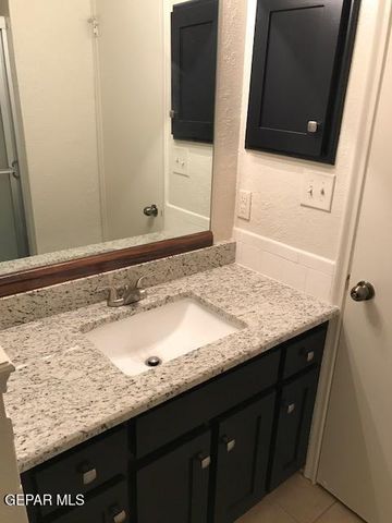 6201 Escondido Drive 9B, El Paso, TX 79912