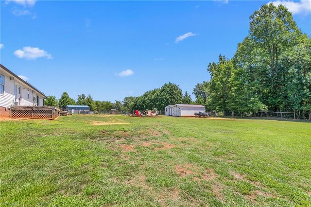 207 Whitestone Drive, Greensboro, NC 27455