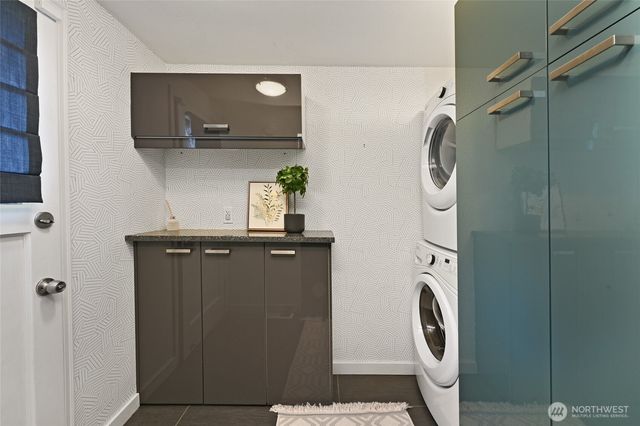 2849 36th Avenue W, Seattle, WA 98199