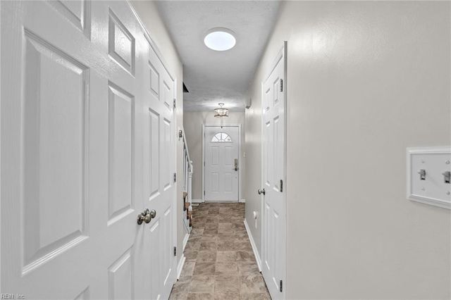 116 Grand View DR, Hampton, VA 23664