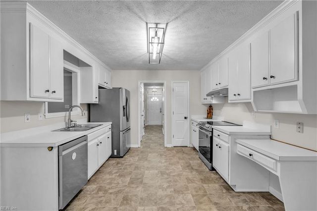 116 Grand View DR, Hampton, VA 23664