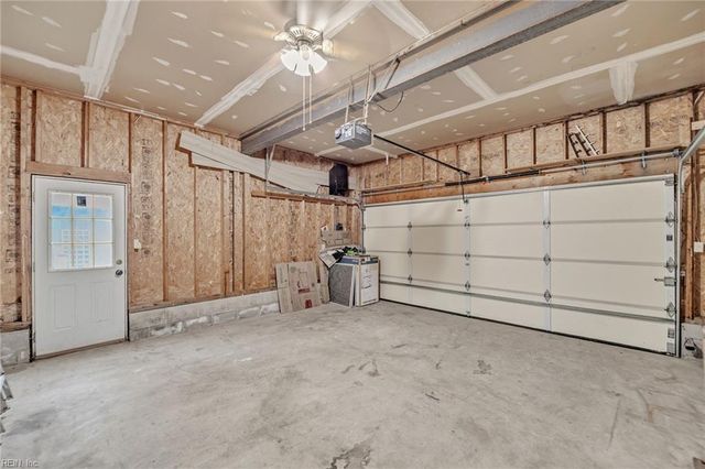 116 Grand View DR, Hampton, VA 23664