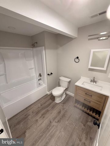 402 SHARP ST N, Millville, NJ 08332