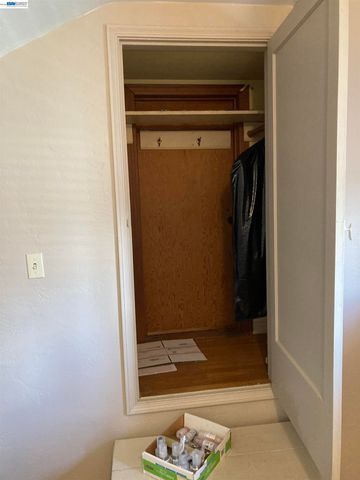 21617 Westfield Ave, Hayward, CA 94541