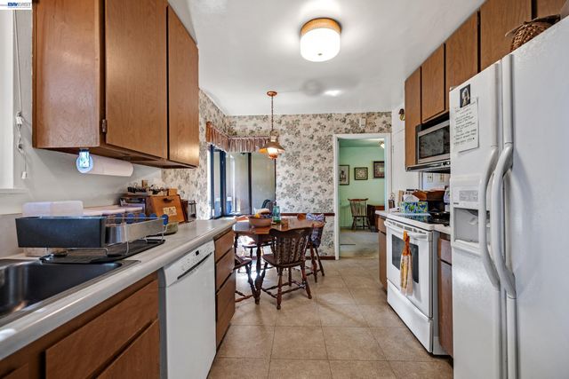 21617 Westfield Ave, Hayward, CA 94541