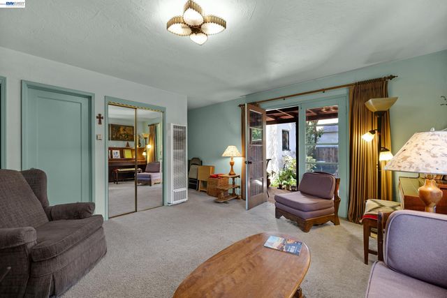 21617 Westfield Ave, Hayward, CA 94541