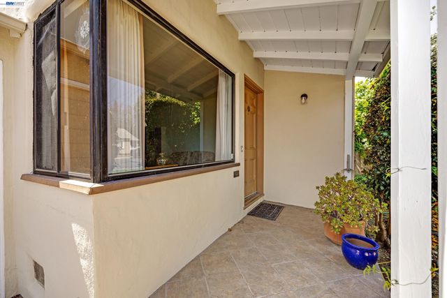 21617 Westfield Ave, Hayward, CA 94541