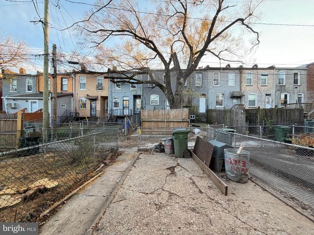 2713 W FAIRMOUNT AVE, Baltimore, MD 21223