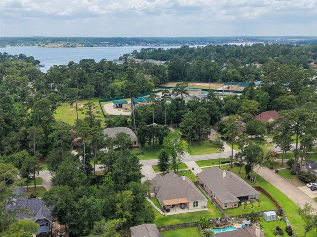 11526 Walden Road, Montgomery, TX 77356