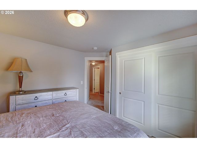 5929 Ne 48TH St, Vancouver, WA 98661
