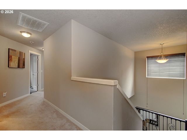 5929 Ne 48TH St, Vancouver, WA 98661