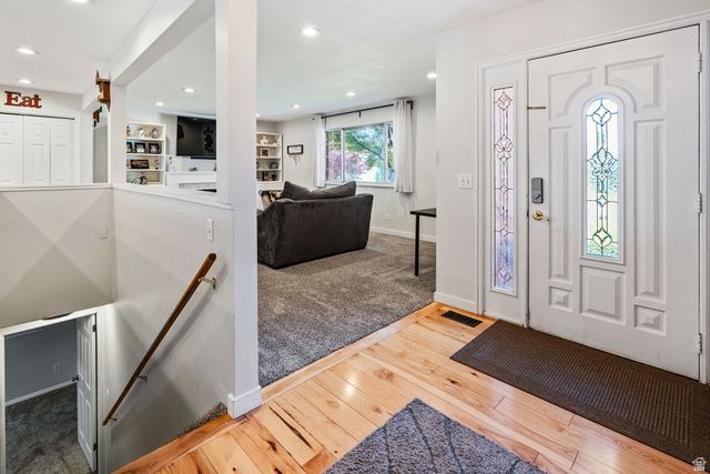 1380 EASTPOINT DR, Sandy, UT 84092