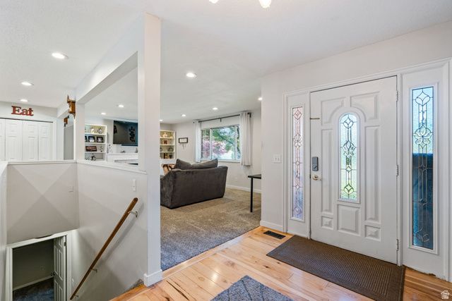 1380 EASTPOINT DR, Sandy, UT 84092