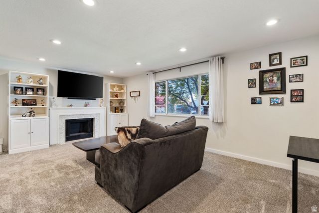 1380 EASTPOINT DR, Sandy, UT 84092