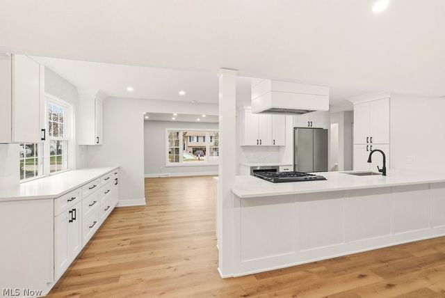 36988 Clearway Drive, Eastlake, OH 44095