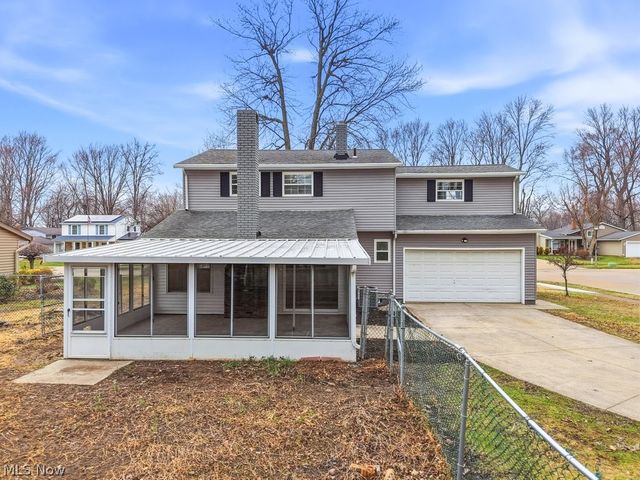 36988 Clearway Drive, Eastlake, OH 44095