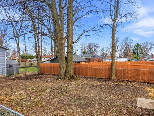 36988 Clearway Drive, Eastlake, OH 44095