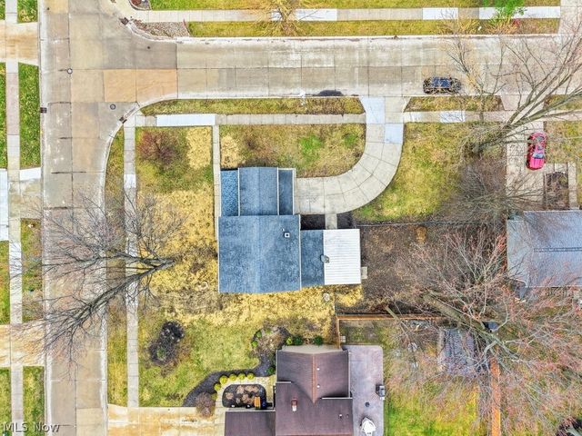 36988 Clearway Drive, Eastlake, OH 44095