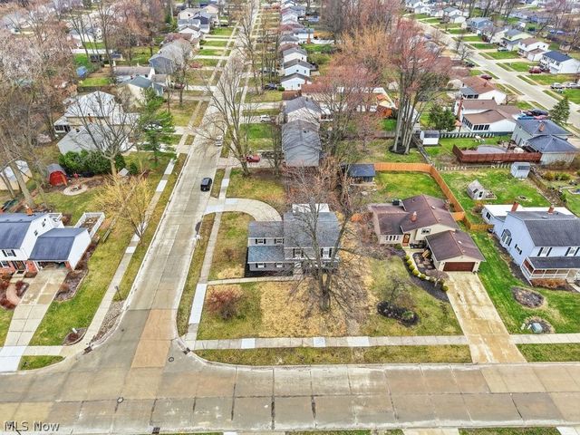 36988 Clearway Drive, Eastlake, OH 44095