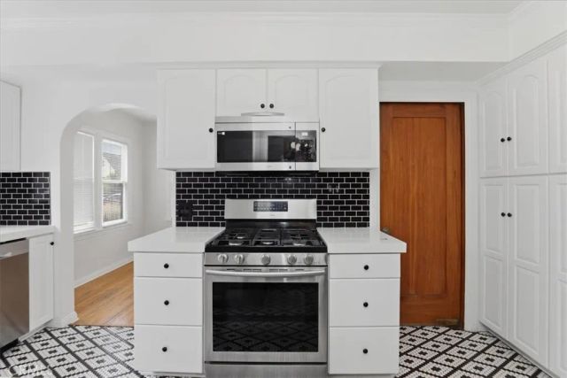 3589 Castle Reagh, Riverside, CA 92506