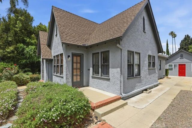 3589 Castle Reagh, Riverside, CA 92506