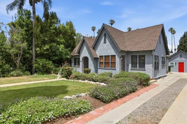 3589 Castle Reagh, Riverside, CA 92506