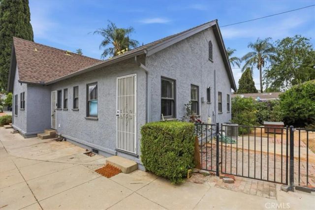 3589 Castle Reagh, Riverside, CA 92506