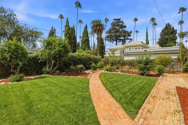 3589 Castle Reagh, Riverside, CA 92506