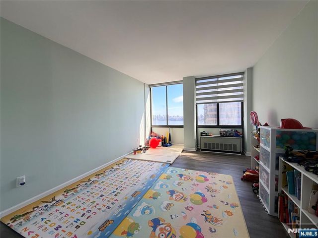 200 Winston Drive 1014, Cliffside Park, NJ 07010