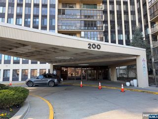 200 Winston Drive 1014, Cliffside Park, NJ 07010