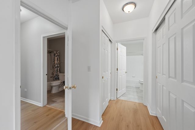 3133 Falling Waters Lane, Lindenhurst, IL 60046