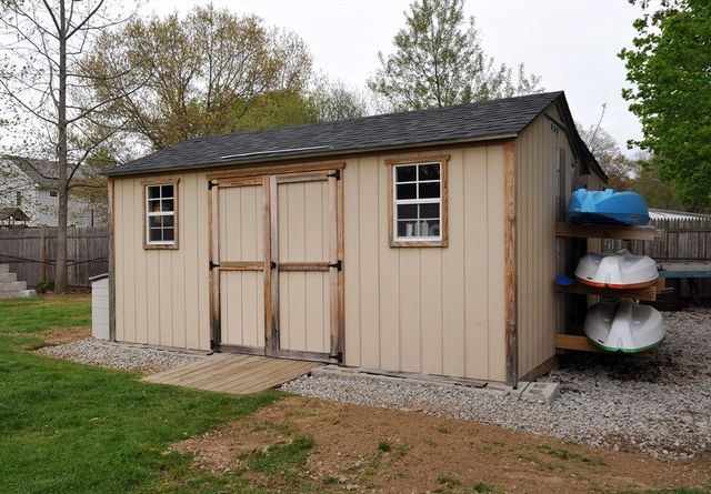 20 Jackson Rd, Hanover, MA 02339