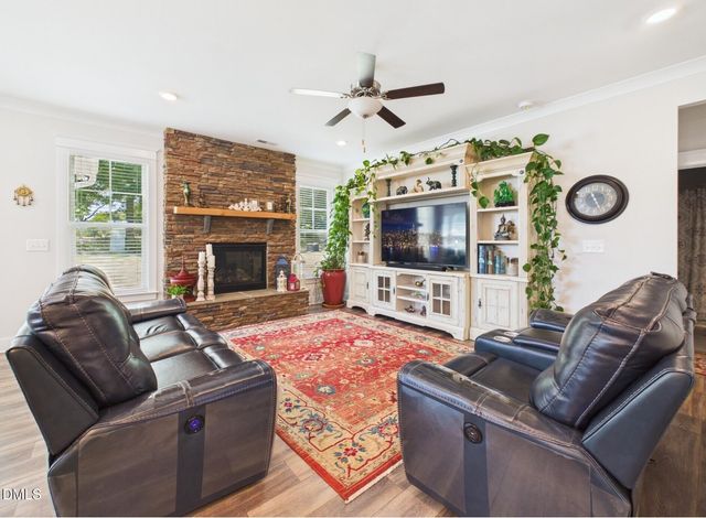 1096 Capulet Drive, Burlington, NC 27215