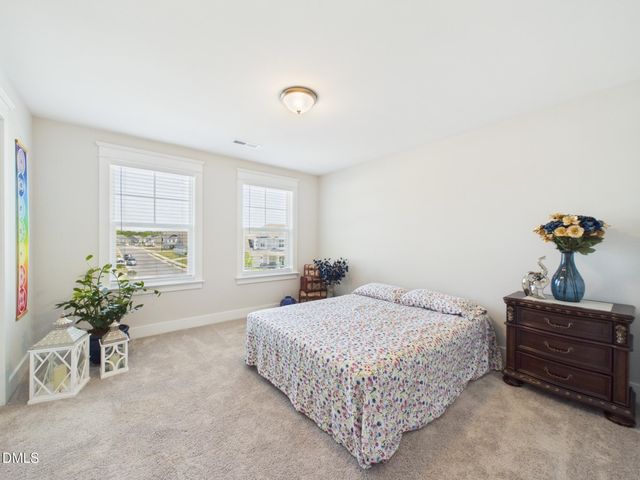1096 Capulet Drive, Burlington, NC 27215