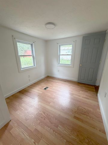 22 Valley Road, Brattleboro, VT 05301
