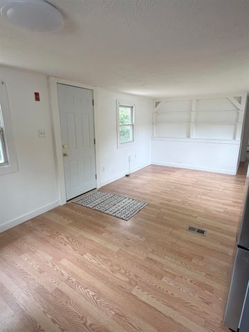 22 Valley Road, Brattleboro, VT 05301