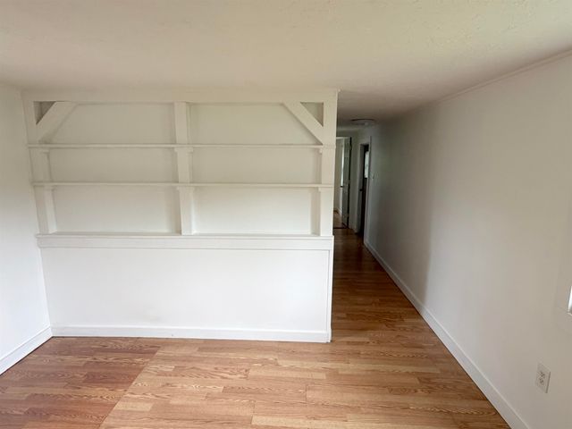 22 Valley Road, Brattleboro, VT 05301