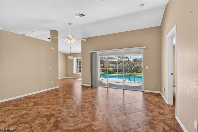 2202 SW 39th ST, Cape Coral, FL 33914