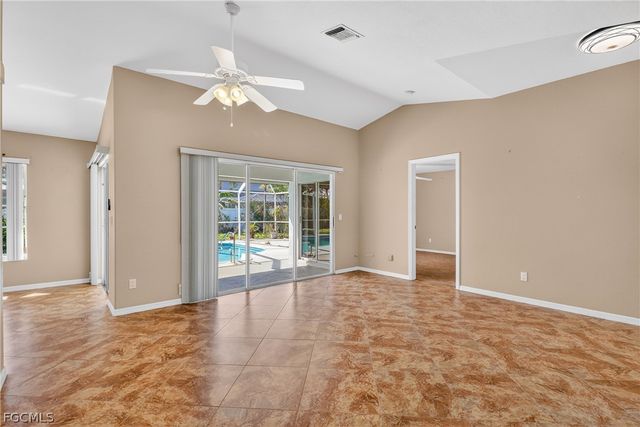 2202 SW 39th ST, Cape Coral, FL 33914