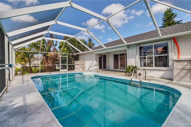 2202 SW 39th ST, Cape Coral, FL 33914
