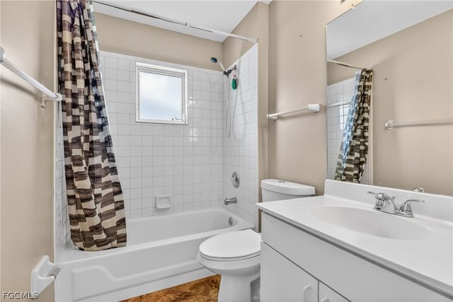 2202 SW 39th ST, Cape Coral, FL 33914