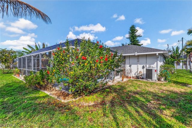 2202 SW 39th ST, Cape Coral, FL 33914